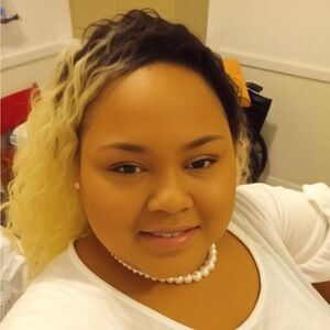 Meet your Posher, April